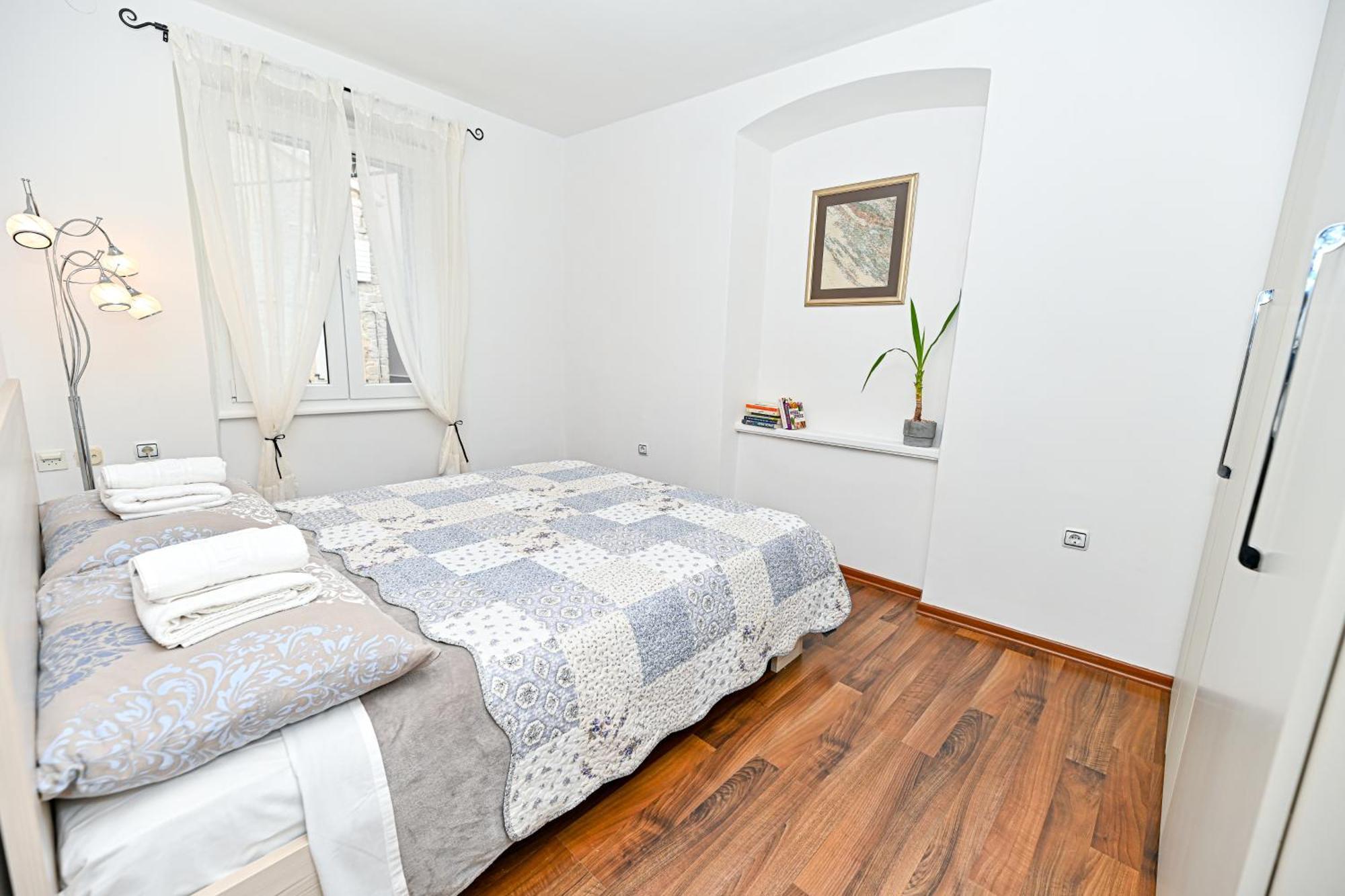 Apartment Aldora ザダル エクステリア 写真